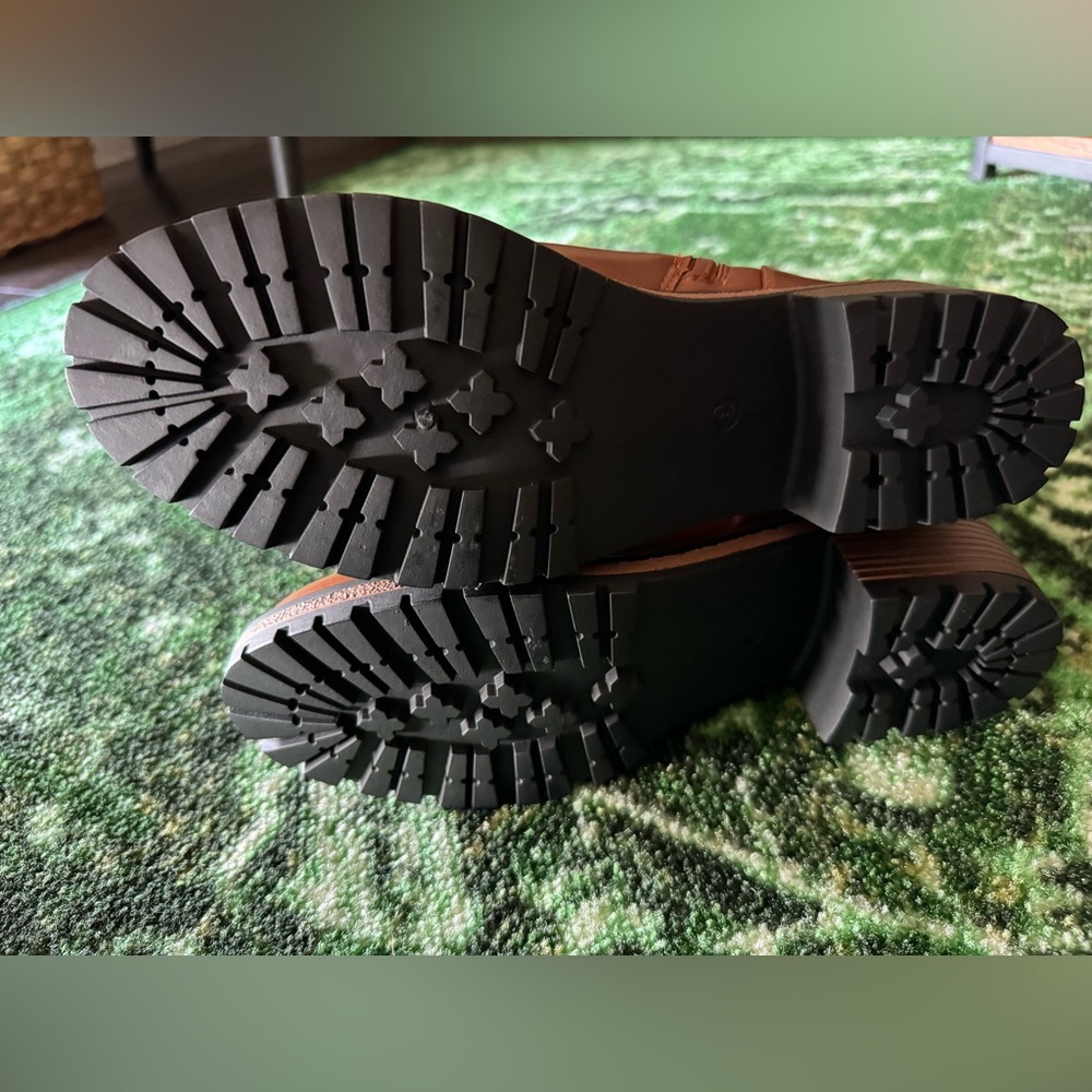 Wanted Combat Boots View 2